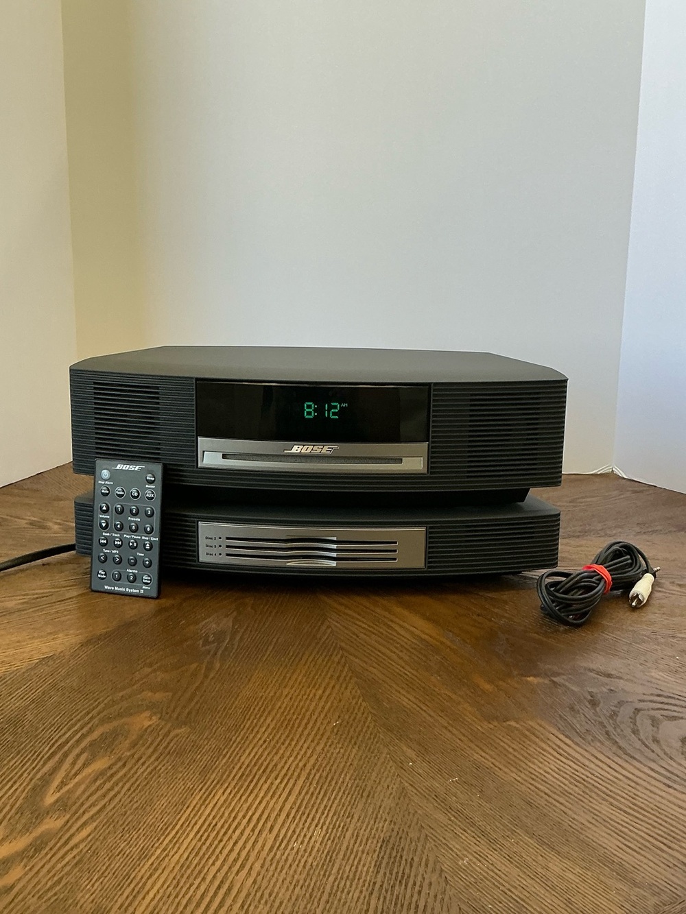 Bose Wave Music System III CD AM/FM Radio With Multi-CD Changer & Remote Control